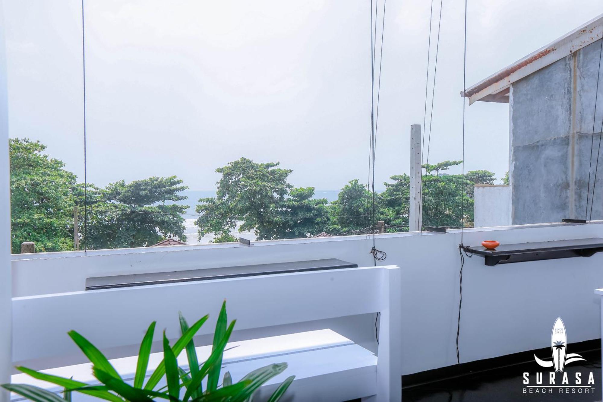 Surasa Beach Resort Weligama Buitenkant foto