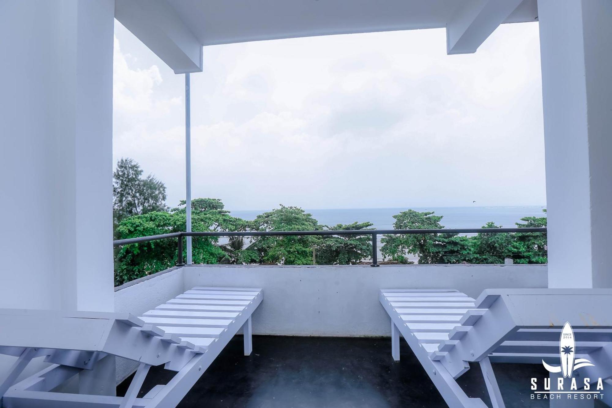Surasa Beach Resort Weligama Buitenkant foto