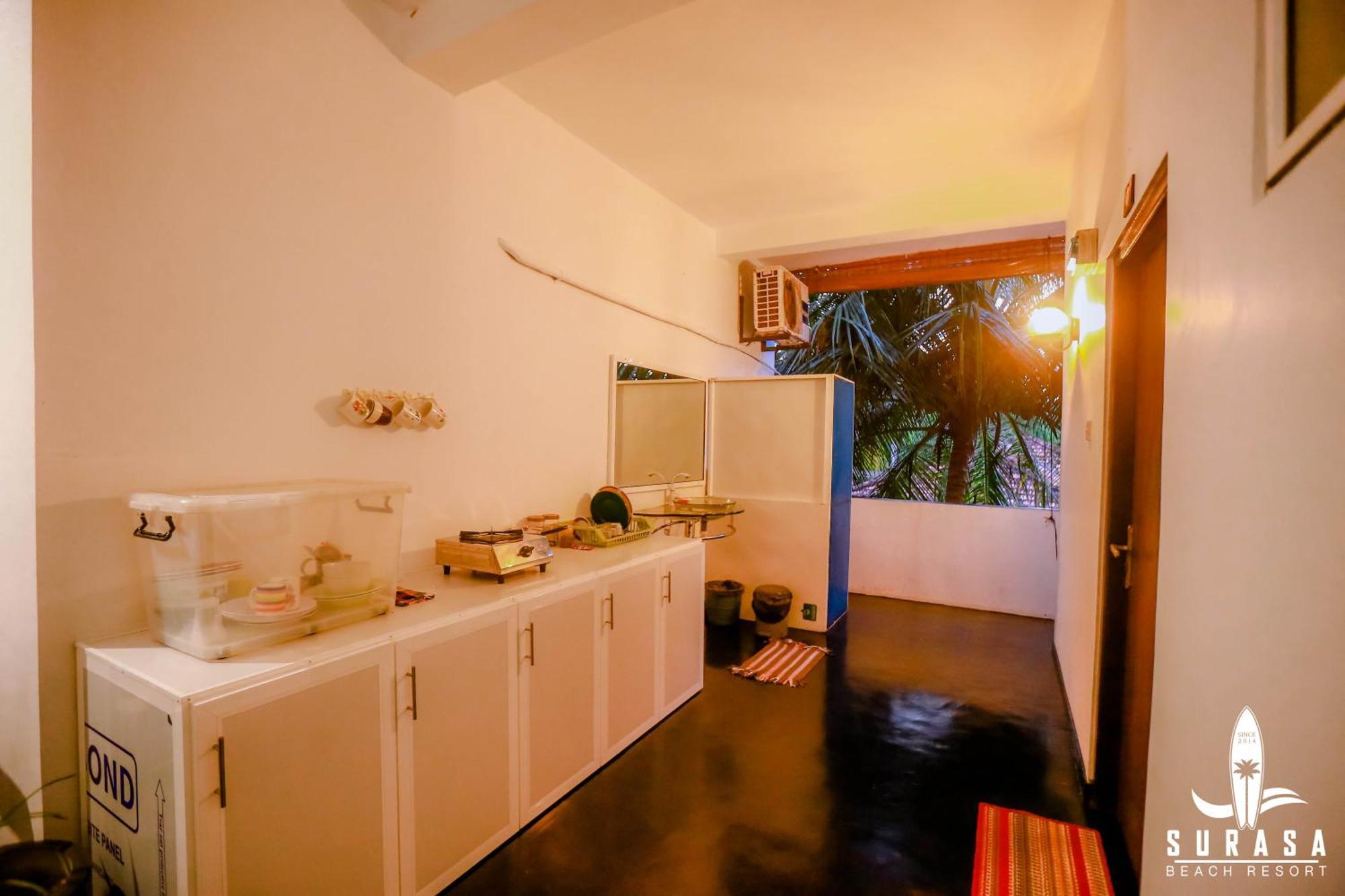 Surasa Beach Resort Weligama Buitenkant foto