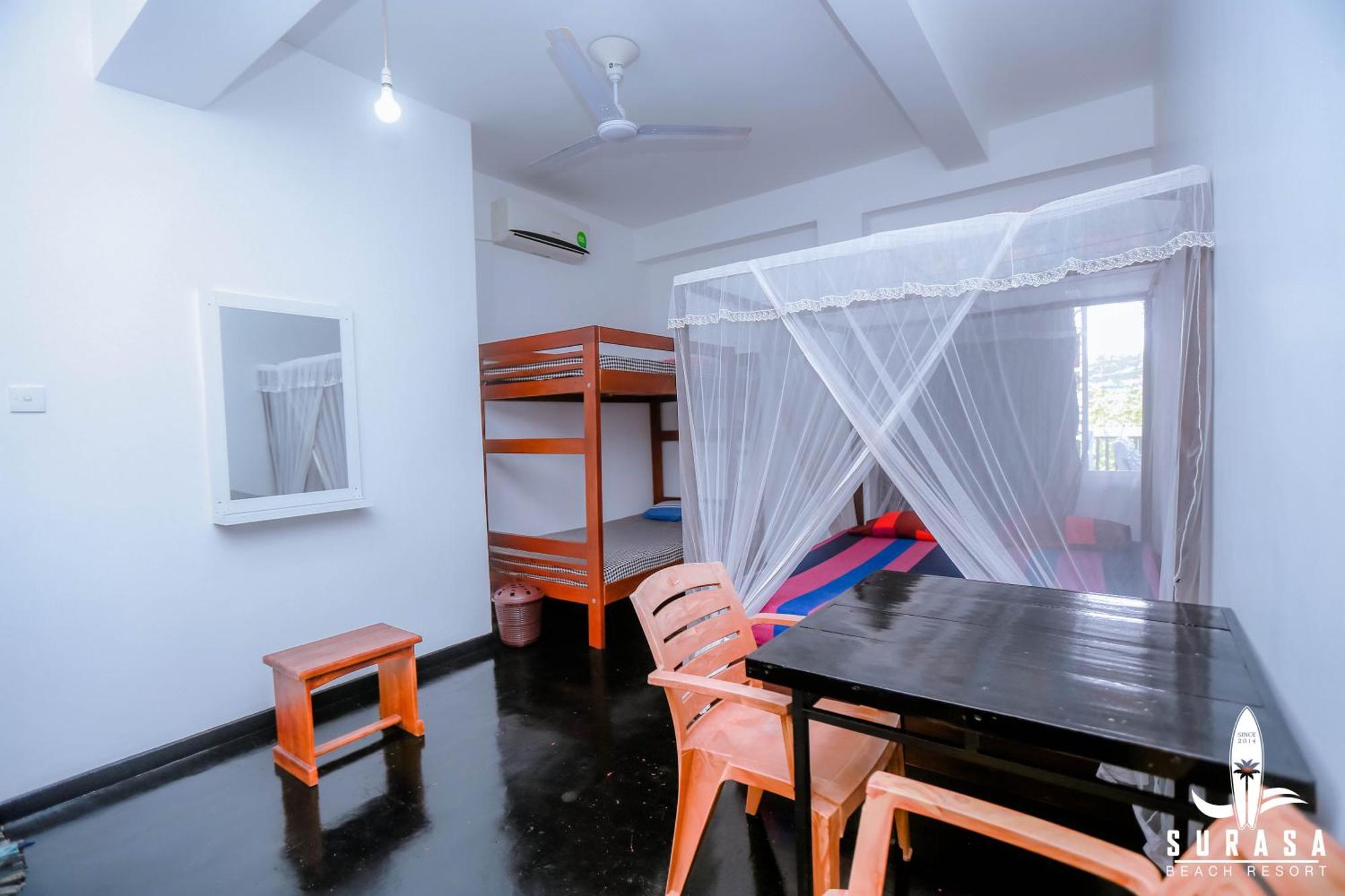 Surasa Beach Resort Weligama Buitenkant foto