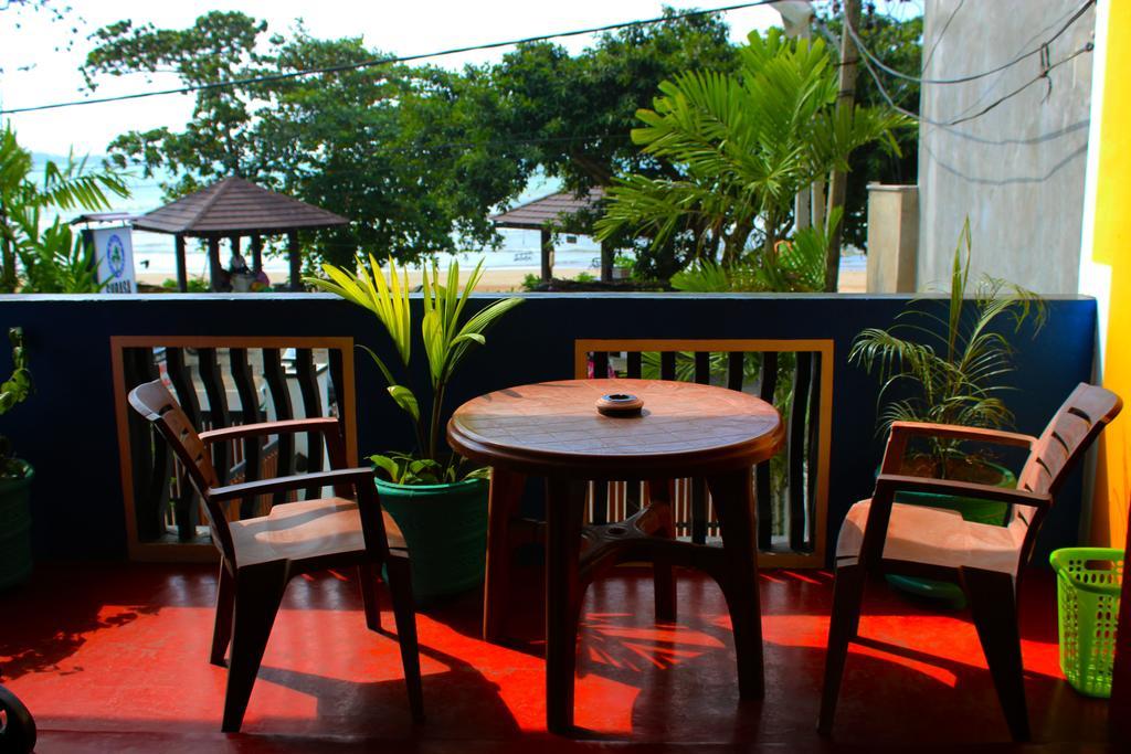 Surasa Beach Resort Weligama Buitenkant foto