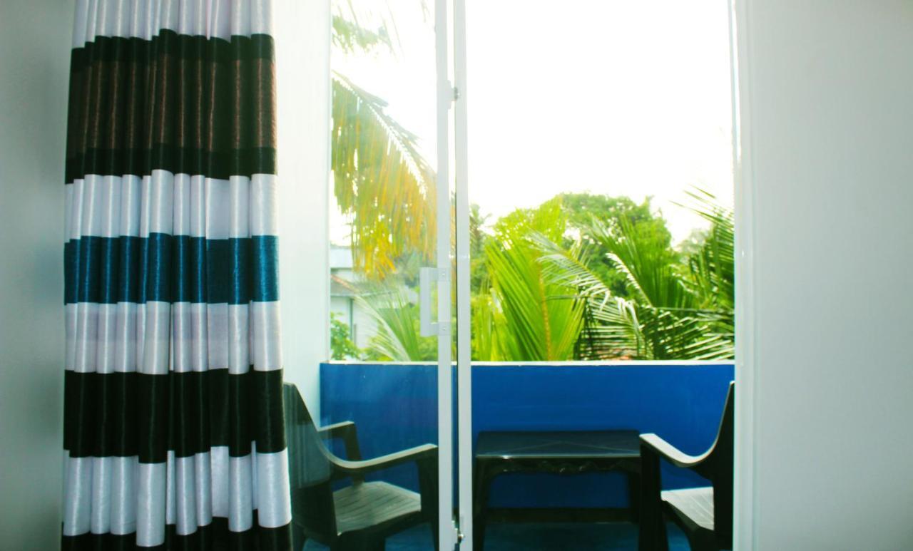 Surasa Beach Resort Weligama Buitenkant foto